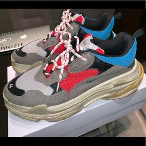 Balenciaga triple s
